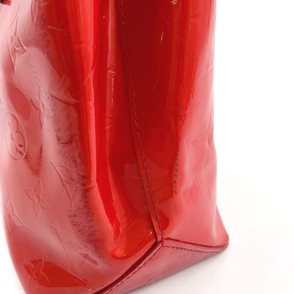 Louis Vuitton Reed PM Monogram Vernis Monogram Vernis Enamel Leather Red Shoulder Bags